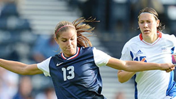 alex-morgan-usa-france.jpg